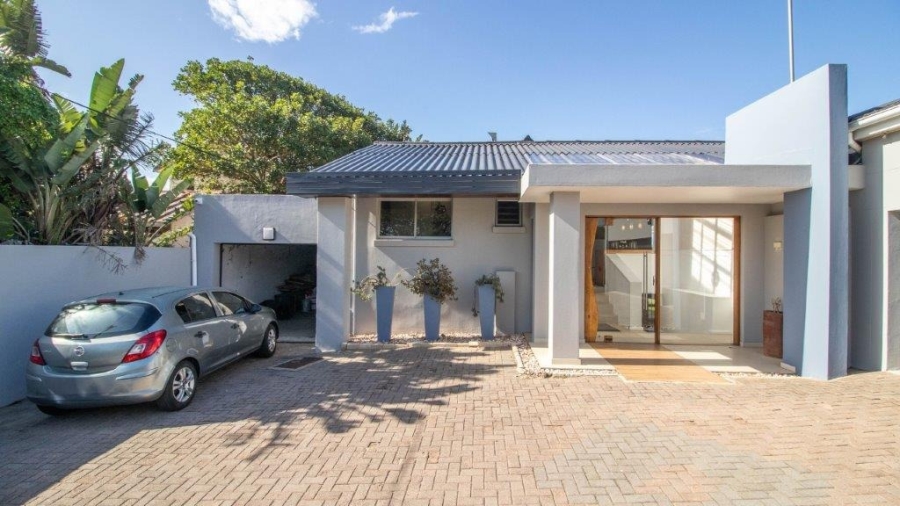 5 Bedroom Property for Sale in Gonubie Eastern Cape